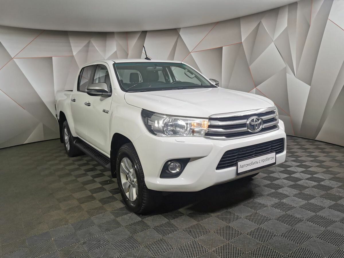 toyota hilux year: 2018