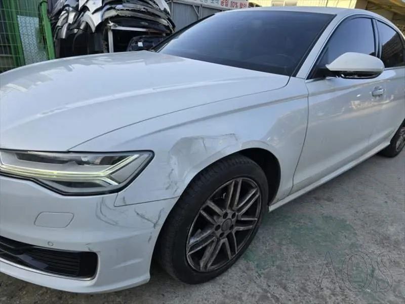 Audi A6 year: 2015